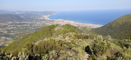 Discesa verso Toirano 