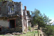 Ruderi di fabbricati della miniera