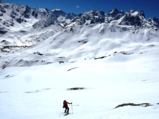 Discesa dalla dorsale verso la strada del Galibier