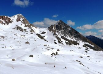 Laggiù davanti, il Col des Peygus