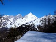 Jorasses e Grand Rochere da poco oltre il Col de Bard.