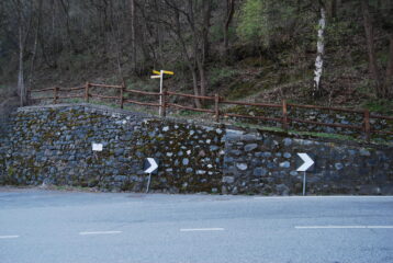 La partenza del sentiero 5 a Chatillon, al ponte sulla Dora