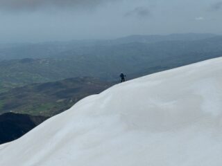 discesa estetica su neve portante