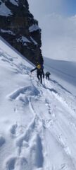 crestina che porta alla spalla.
