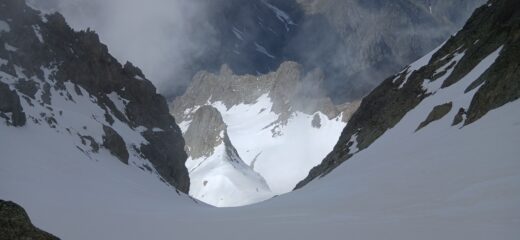 Al Colletto Saint Roberts, si vede in fondo a dx la Forcella Roccati da dove si rientra.