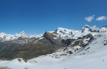 ampie zone scoperte alla base del Roisetta