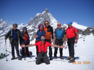 gruppo al  rifugio Teodulo 3317 mt.