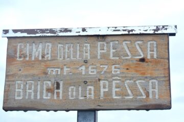 In vetta alla Punta omonima.