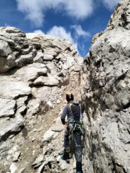 Il canalino risalito sul versante SE, che porta alla vetta N