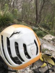 Casco rotto 