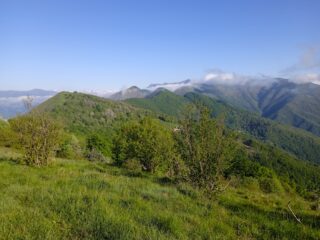 Il percorso di cresta dal Monte Grande (m.1418)
