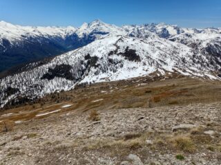 Il Moncrons e versante di salita dal Colle di Costa Piana
