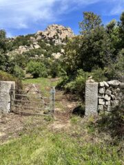 Il cancello di accesso