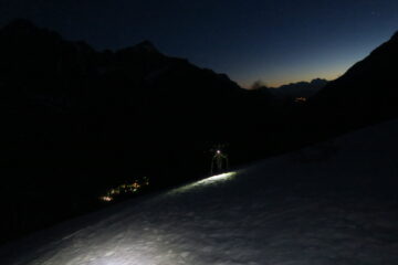 alle primissime luci del giorno entriamo nel vallone dell'Entrelor