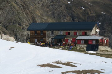 tanta gente al Benevolo