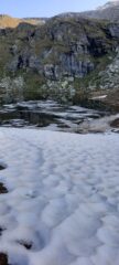 il primo lago sopra al rifugio