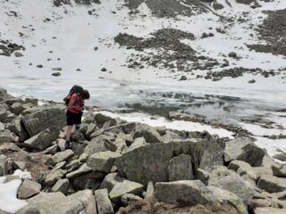 Lago ancora un po' gelato.