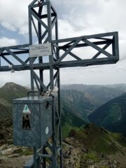 la croce sulla Guglia di San Bernolfo 