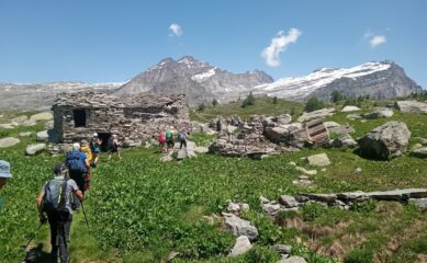 vista verso il colle del Nivolet ,Punta Fourà,Basei..