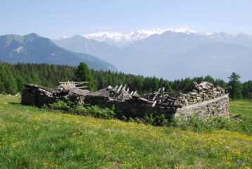 Alpe Panaz e M. Rosa, con sfondo fumè da polveri sottili canadesi