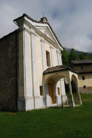La chiesetta di Scalaro alla partenza
