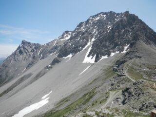 il Passo della Mulattiera visto da quota 2428 m.