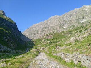 Vallone per il Rifugio Soria 