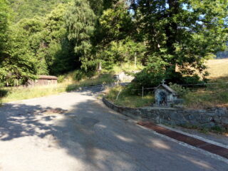 sempre dritto sulla strada 