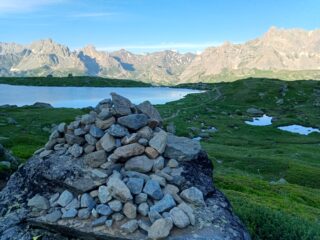 al mattino presto ancora in ombra