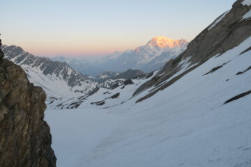 alba sul Bianco dal colle