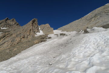 il ripido pendio finale per il Colle di Belle Combe