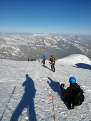 Breve pausa sulla schiena d'asino in prossimità della Becca di Moncorvè