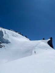 Vista della Schiena d’asino. A destra la Becca di Moncorvè