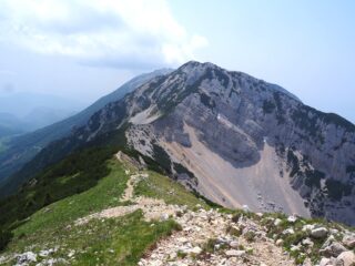 Da Cima delle Pozzette verso il settore centrale del M.te Baldo.