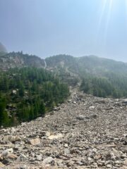 Una delle innumerevoli frane da attraversare