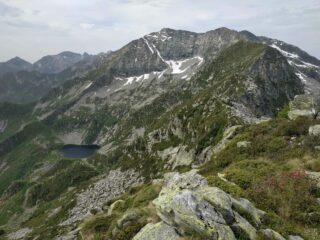 Ambiente guardando verso sud dalla cresta.
