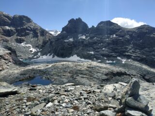 Quota 2942, il punto più alto della gita è il dosso per accedere alla conca del lago.