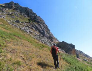 In vista della cresta (il grande masso in basso a dx)