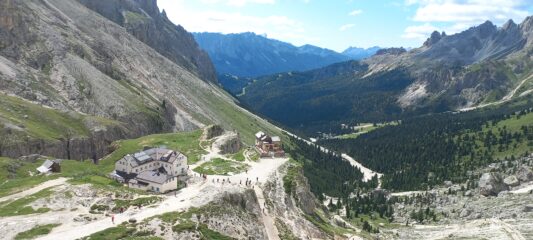 Rifugi Preuss e Vajolet dall'alto