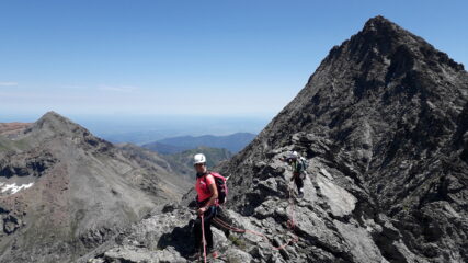 a un passo dalla punta occidentale con dietro a dx la centrale e a sx piu' distante la Ciorneva..