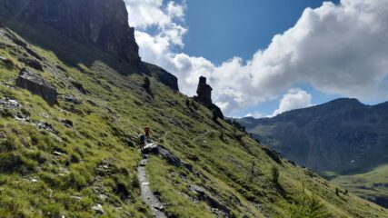 Salendo al lago Perrin