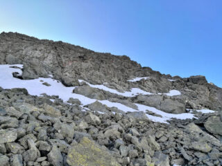 ..zona d'attacco della parete.