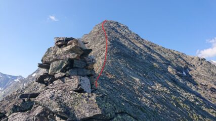 La bella cresta finale dal grosso omino