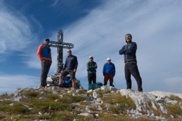 il gruppo in vetta alle Saline