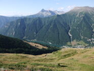 Pontechianale ed il lago dal Rifugio Helios
