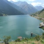 Il lago visto dalla croce sopra al paese di Castello