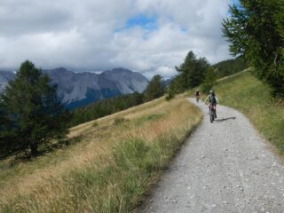 sul panoramico sterrato oltre il Forte del Foens