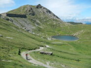 sullo sfondo la Punta del Gran Serin e il Lago Grande