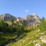 Vallone d' Ischiator con al centro il Rifugio Migliorero 