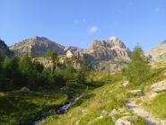 Vallone d' Ischiator con al centro il Rifugio Migliorero 
